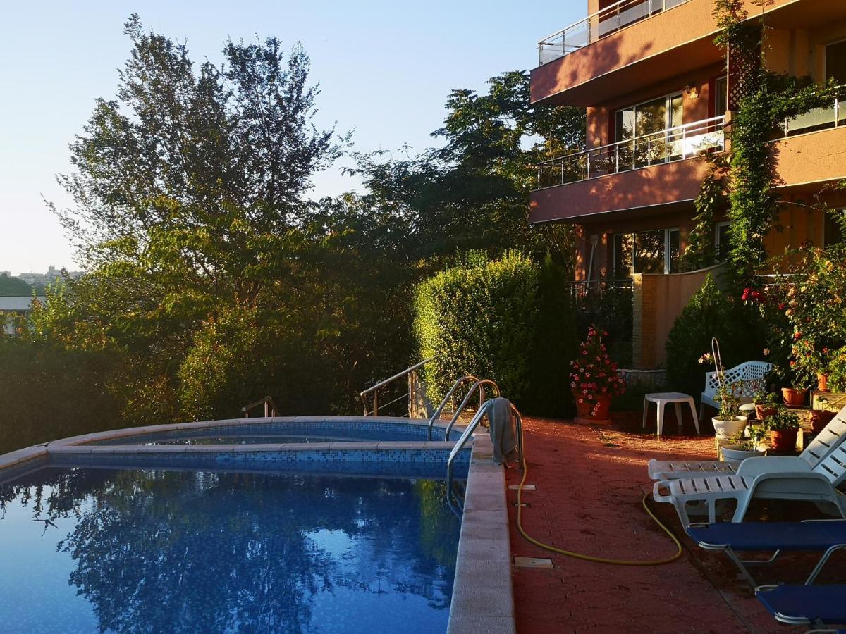 Complex Karia III Apartment Kavarna Luaran gambar
